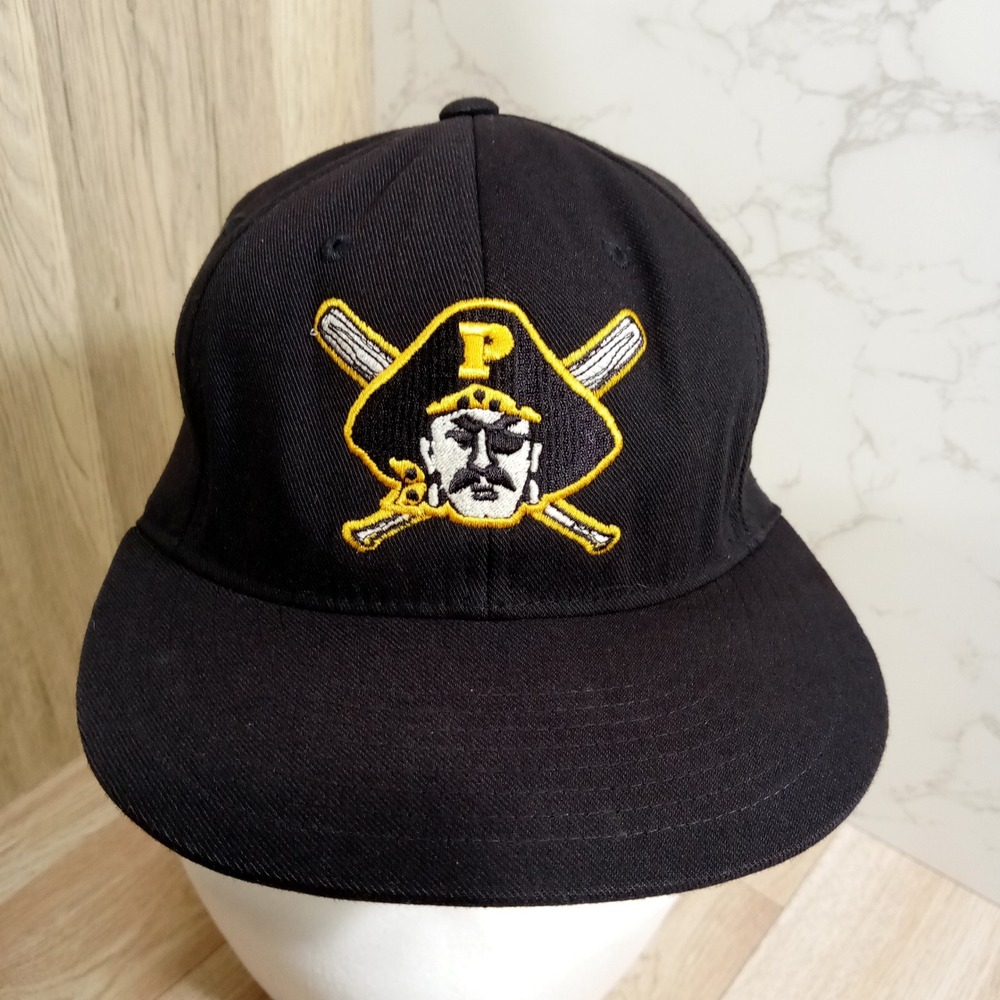 Pittsburgh‎ Pirates Fitted Baseball Cap SM-MED Pacific Headwear D-Series 805